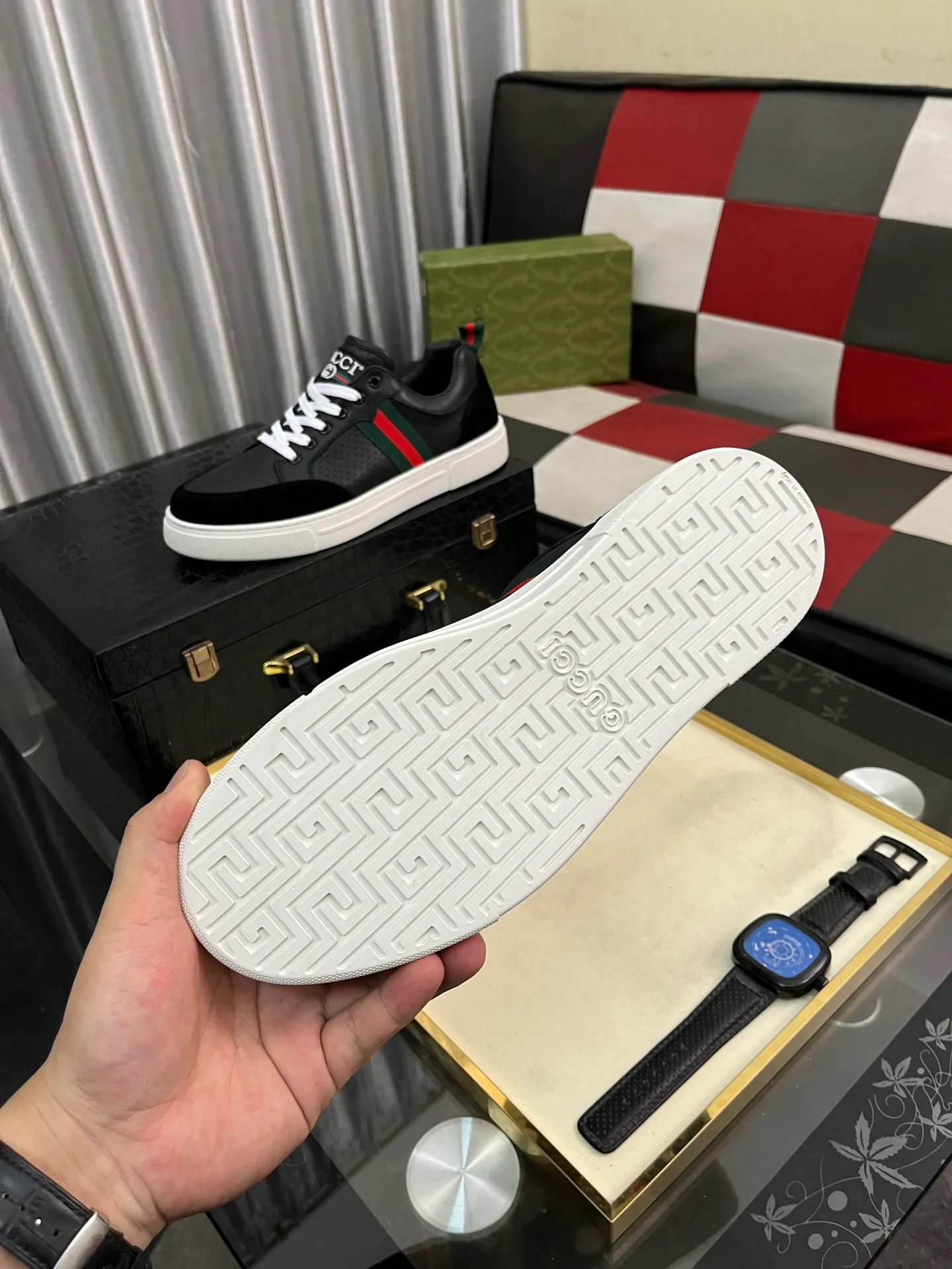 Men's shoes 💰420⌚️⌚️ (GUCCI) Gucci official website men's casual shoes synchronization style, the upper is made of cowhide with imported new brand elements Gucci, showing a good atmosphere, simple design and slip-on style, super versatile, 🐑 leather lining, air-cushion rubber outsole, size 38-442️⃣ colors available